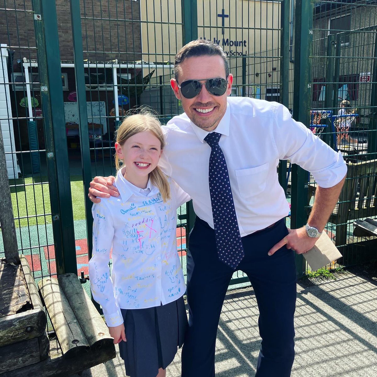 Ems_Harrison's tweet photo. @MrHolt9 Thank you so much for all the support you’ve given to Hollie this past year. Have the best Summer. https://t.co/lnzv0RrnMi