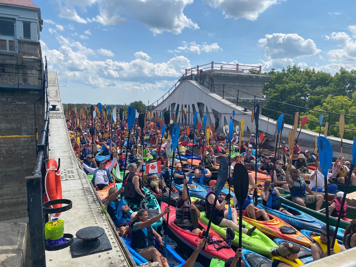 TrentSevernNHS's tweet photo. Today is #LockNPaddle, but did you also know it is Canada Parks Day? 🤔 We’re happy to be celebrating alongside all these awesome paddlers at the Peterborough Lift Lock. 🛶 https://t.co/25QUQFUeIg