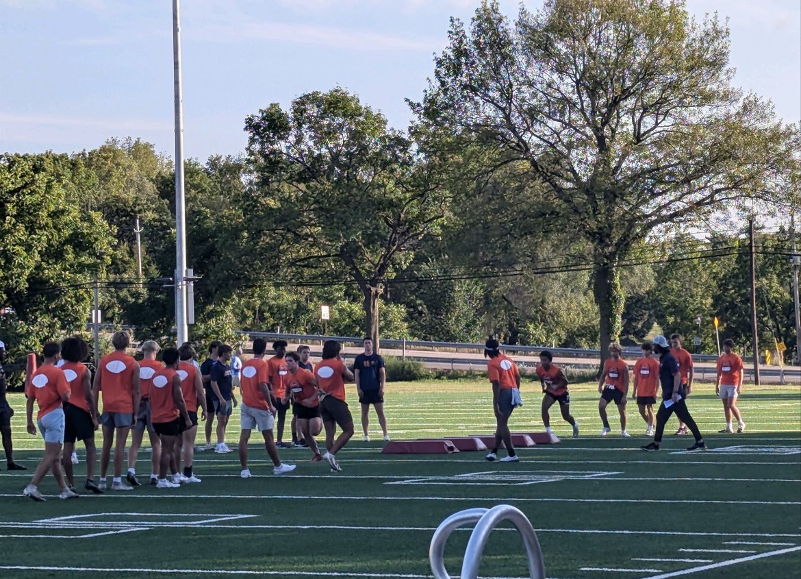 Justin_Draught's tweet photo. I had a great time at Bucknell yesterday. 2 camps in 2 days Gotta keep grinding. Thank you @Coach_BJarman and @Bucknell_FB https://t.co/xWgqffIEhB