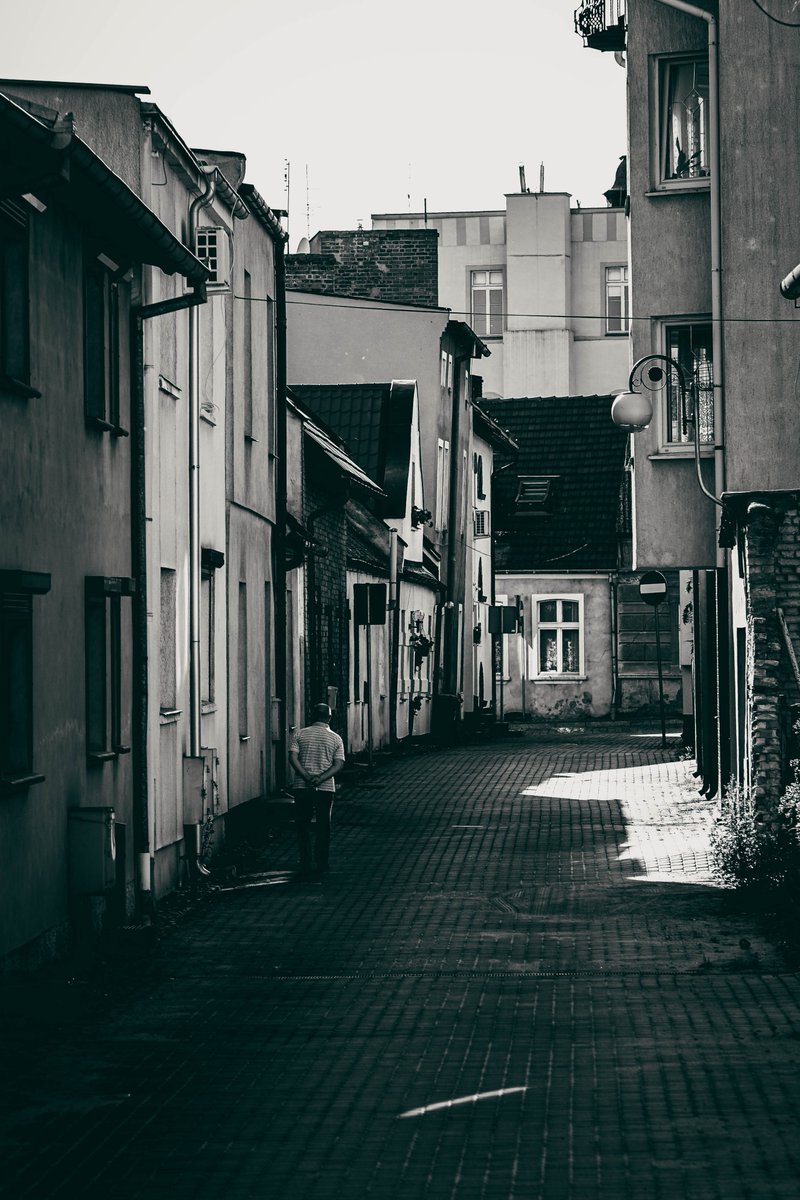 _socaart's tweet photo. Tuchola 📷
#sony #alpha #photography #lightroom #shotonsony #photooftheday #bokeh #poland #polska #tuchola #ctu #streetphoto #streetphotography #architecture #cityphotography #urban #streets #opticalwander #curtispadley https://t.co/SjTxFScJBO