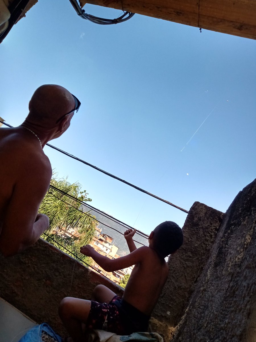 Uma foto que não é atualizada , mais que representa muito , meu avô é meu filho