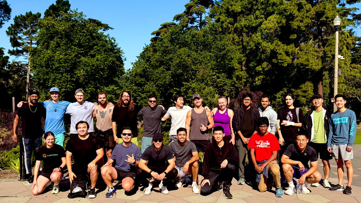 julianweisser's tweet photo. Epic turnout for @builderswhorun SF’s 10th weekly run!

DM to join next week. https://t.co/yxdiYPTrGM