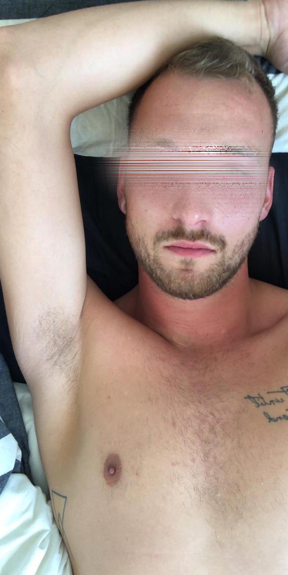 mixed_couple_be's tweet photo. #belgiumcocks #gaysex #uncut #gaybelgium #gaybottom #onlyfans #collab #maqueue #horny #dick #cock #gay #gaytop #hung #slut #cumshot  #cum #cumslut #lespompeurs #gaysex #naked #gaycreators #bareback @maqueuecom @LesPompeurs @BelgianCocks @BelgianGays @GaysFromBelgium @thtbs8 https://t.co/itBdS1hibo