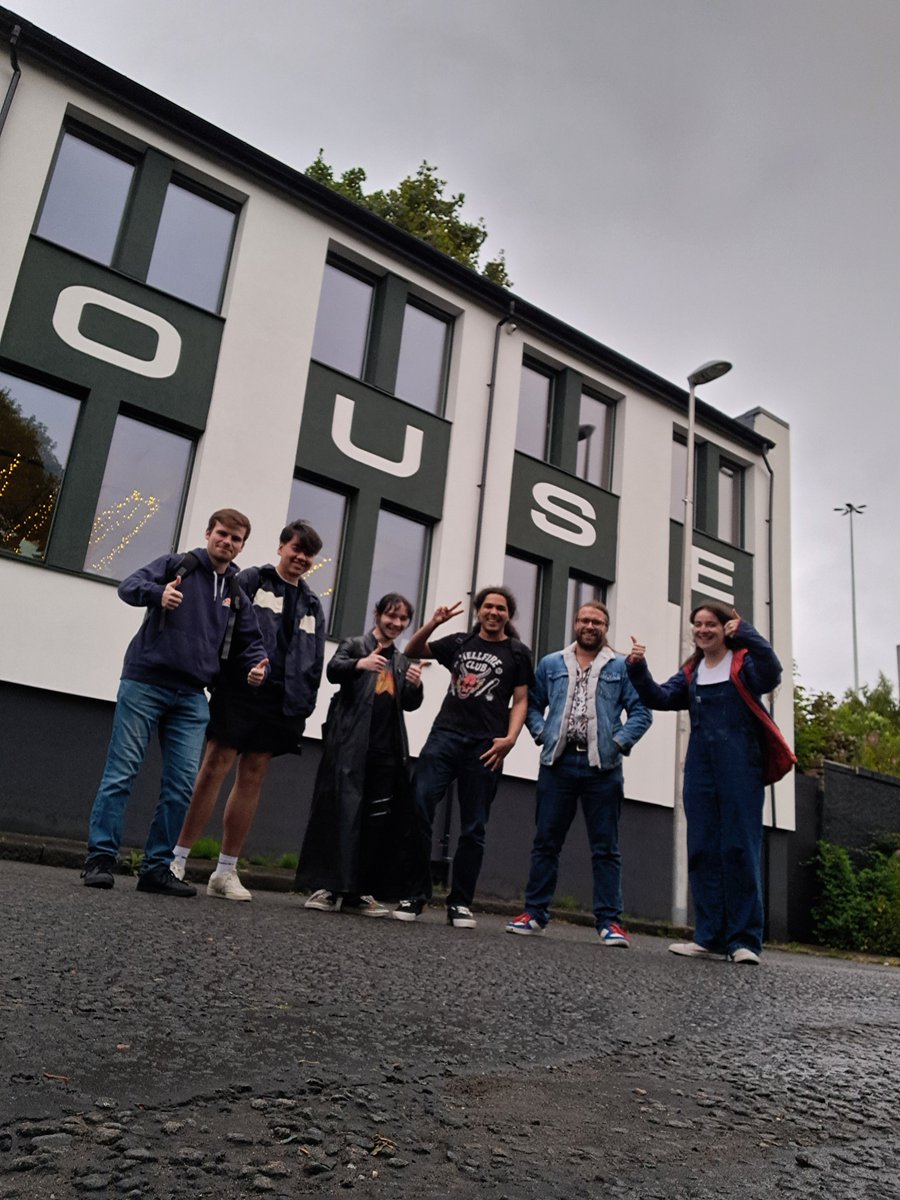 Thanks for having us <a href="/glasindiegames/">glasgow independent games festival</a> !!!!
We had an amazing time showcasing  ⚔️Left Upon Read⚔️