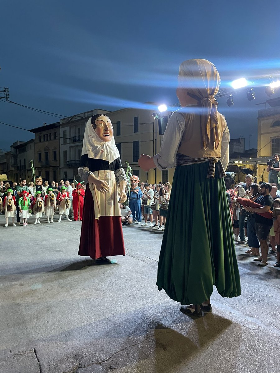 SolerCatalina's tweet photo. Santa Margalida, gràcies @Jbauzamayol per acompanyar-nos, 60 aniversari de @estoldesgerrico #cavallets #cultura #viscafelanitx #gegants #caparrots https://t.co/IU9zBll7B1