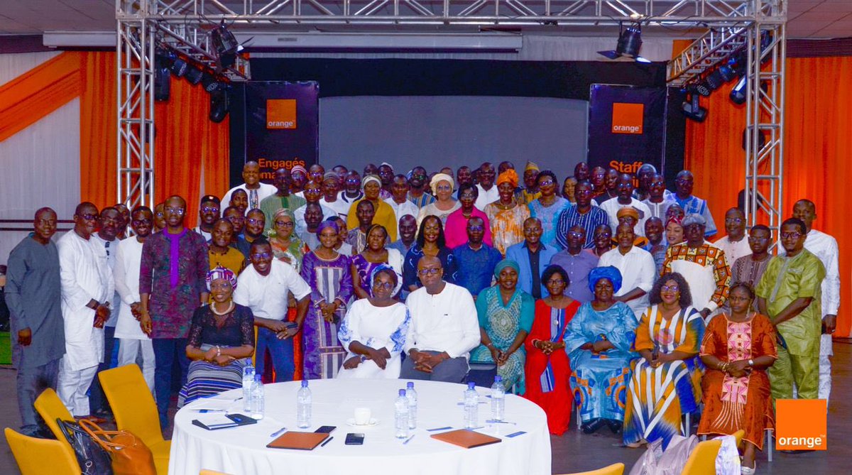 Ce vendredi, nous avons tenu notre Staff meeting semestriel sur le thème de la Résilience et de l’Excellence Opérationnelle. Félicitations à l’équipe d’Orange Burkina pour leur engagement et leur résilience durant un H1 difficile. Leur dévouement a permis d’obtenir d’excellents