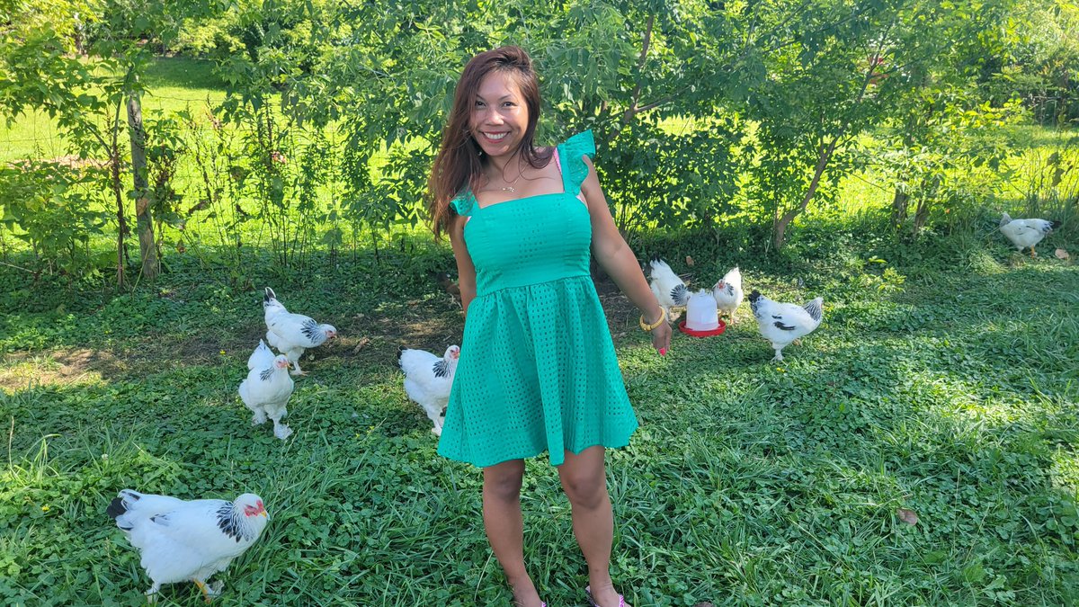 Sourine3's tweet photo. Happy Saturday!!! #alwaysstylish #FarmerInTraining https://t.co/11NZJa8rQy