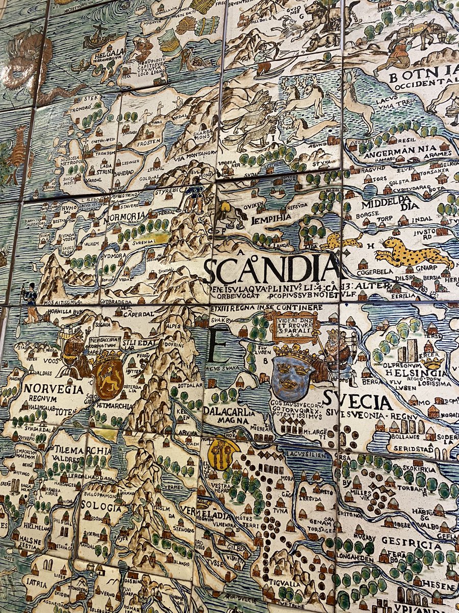 Ninyagaiden's tweet image. #EdificioCarolino