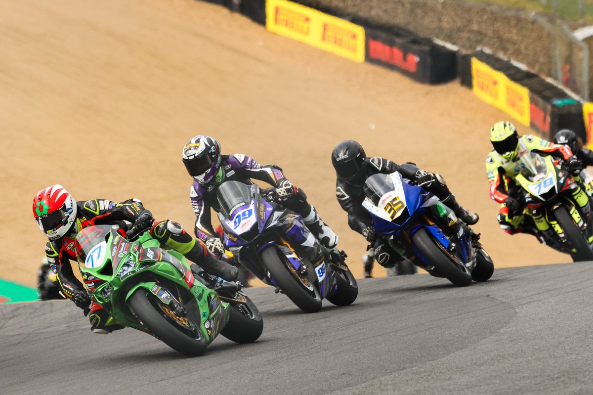 Positive day today with progressing through from Q1 to Q2. Focused for the race and came home in P27 overall, P23 in Supersport, looking to tomorrow’s race!

#racing #bsb #britishsuperbikes #britishsupersport #supersport #motorsport #brandshatch