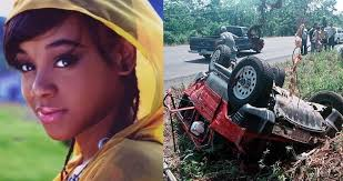 April 25, 2002: Singer Lisa "Left-Eye" Lopes of TLC was driving a rented SUV in Honduras when she lost control. The car skidded off the road &amp; rolled several times. There were several other passengers in the vehicle, but Lopes was the only fatality. She was 30.