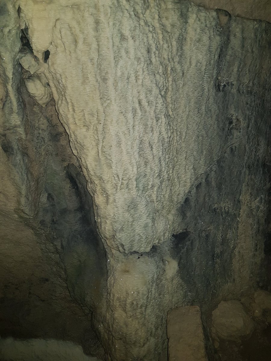 dfmorvan1's tweet photo. Très beau #Gours à la caverne du dragon #chemindesdames https://t.co/P9BTa9NDKM