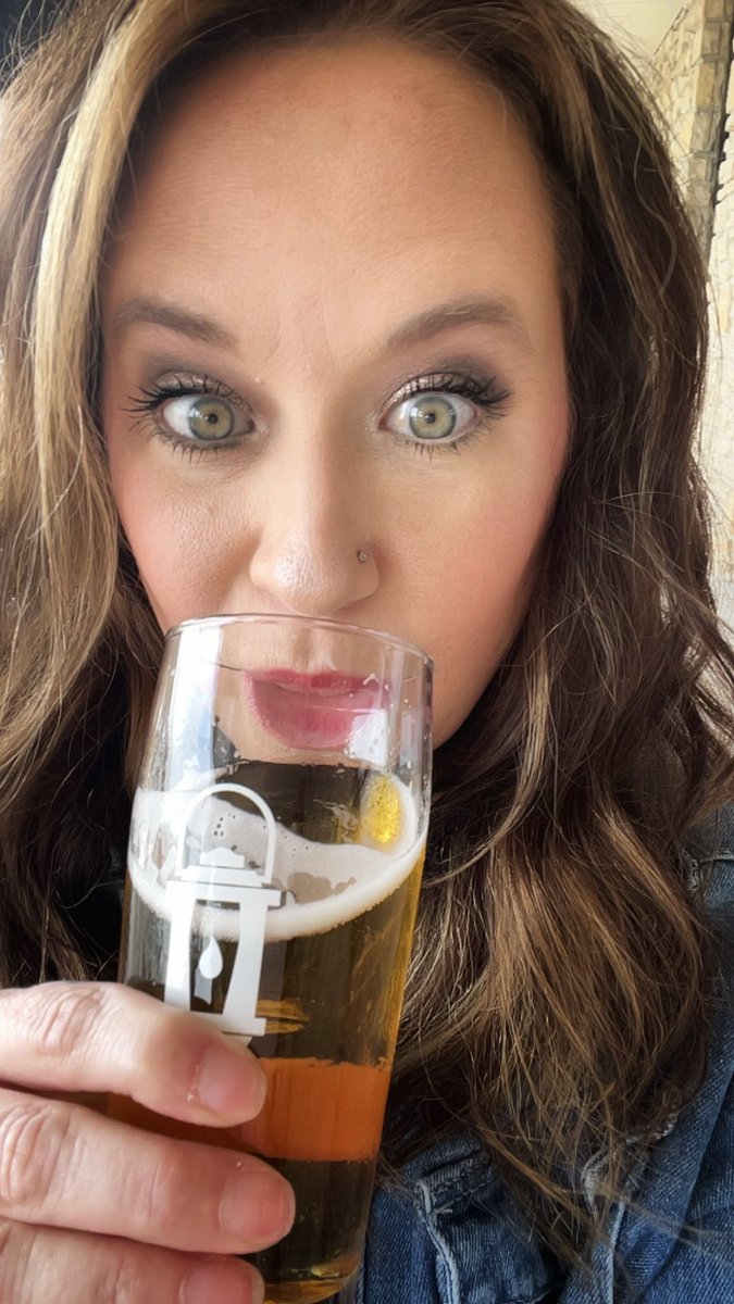 Beverage Gremlin ☕️🥤🍺🍷🥃🍹🍾 tweet media