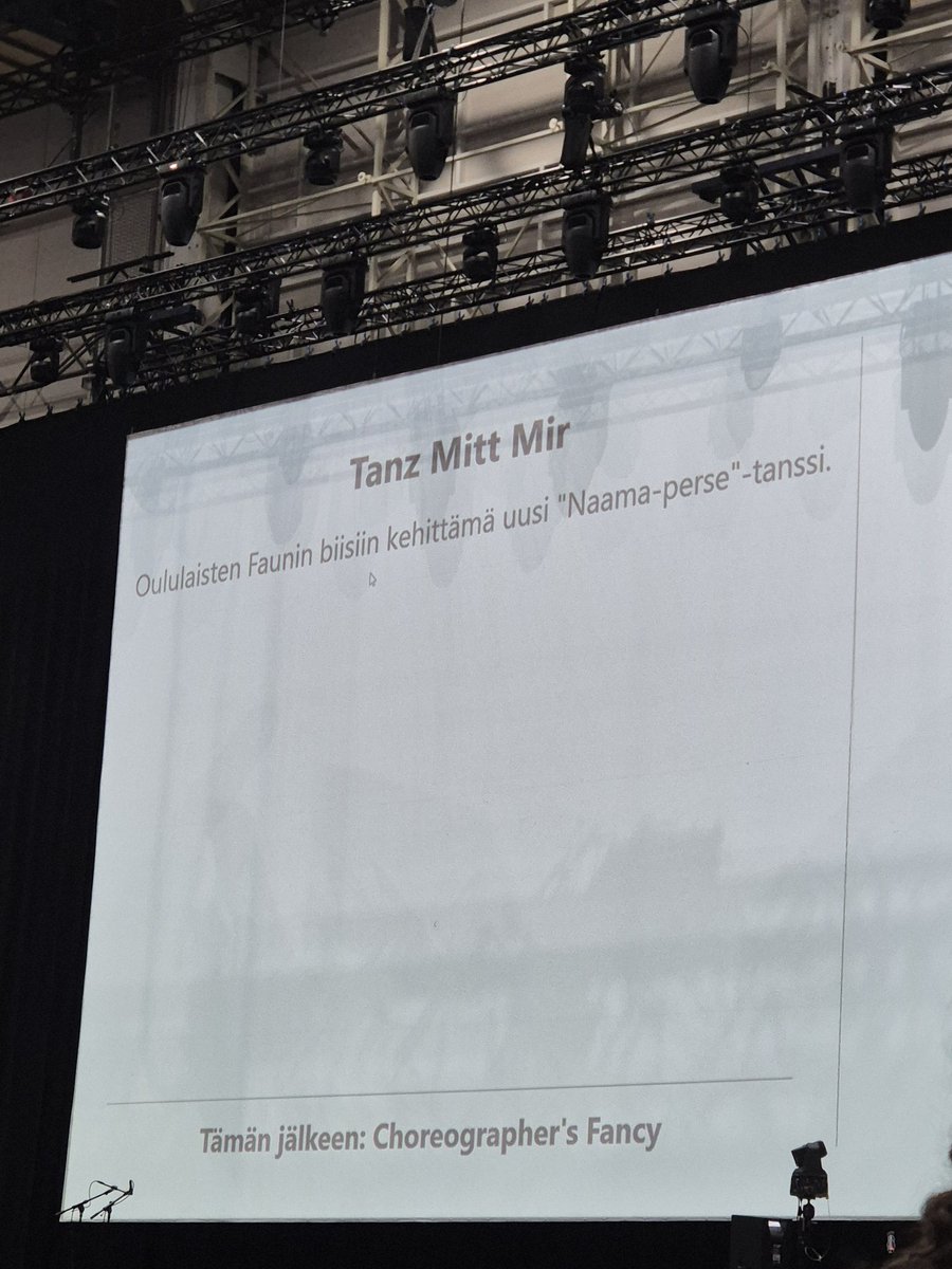 rampastring's tweet photo. Ropeconin tanssit on ihanat mutta mietin aina tän tanssin kohdalla että pitäiskö tän selityksen kertoa jotain

Lisäksi "uusi" on ilmeisesti vuodelta 2013 😅 https://t.co/aWzzLNyCLr