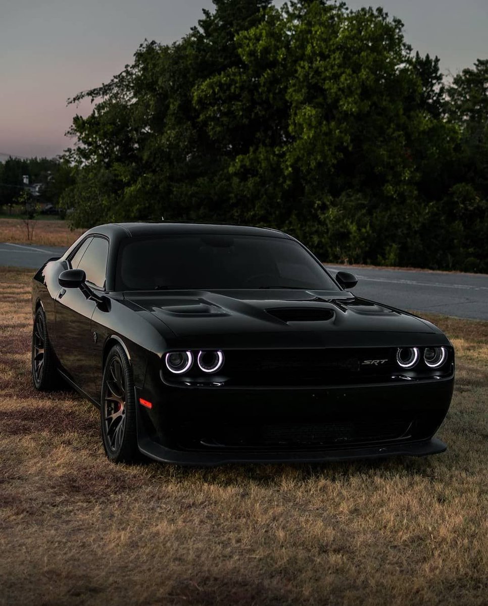 😈