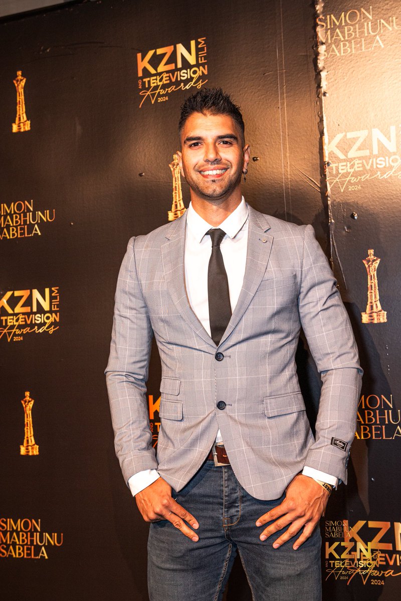 FilmInKZN's tweet photo. RED CARPET MOMENTS | #SSA24 ๐๐๏ธ
Proudly showcasing the incredible talent of KZN filmmakers on the red carpet at the Simon Mabhunu Sabela Awards!
Sibonakude Kumabonakude ne-bioscope! ๐๐๏ธ #SSA24 #beyondimagination #Kznfilmandtelevisionawards #tourism #film https://t.co/mVHjFAEq8M