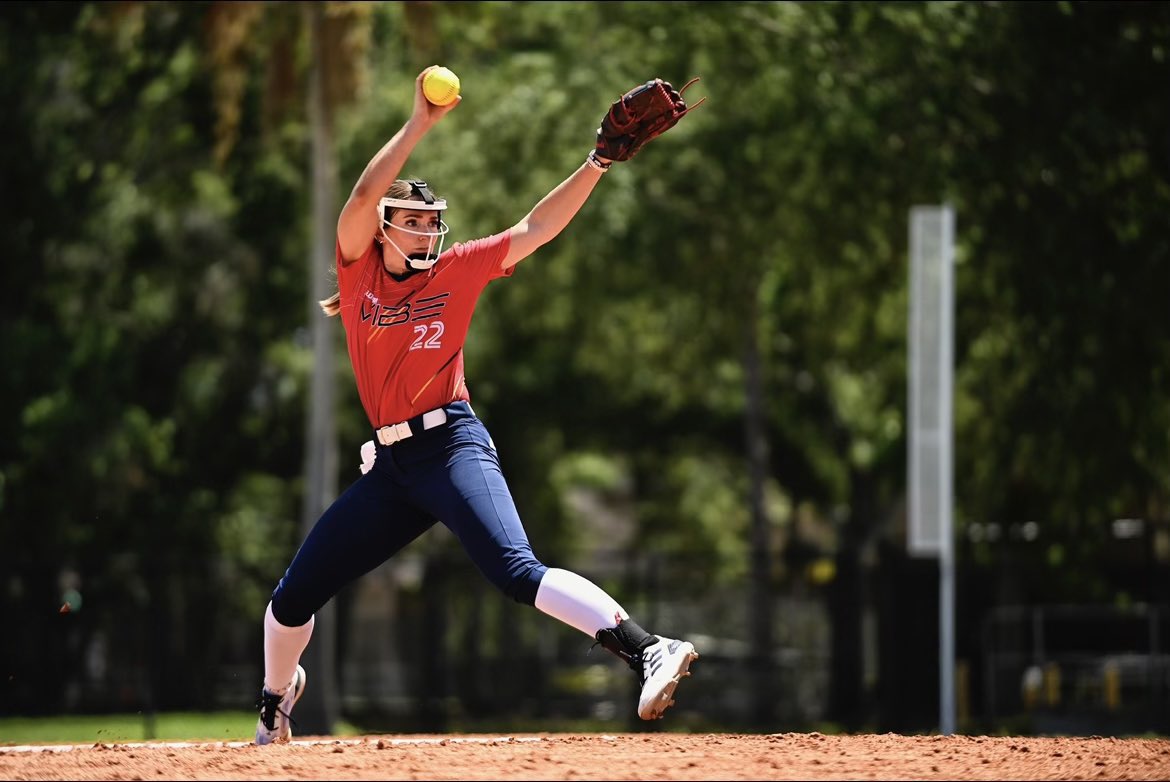 ⭐️ Summer Spotlight ⭐️

Graduate Assistant - <a href="/ElizabethH_99_/">Elizabeth Hightower</a> 

Spent the summer playing Professionally for the FL Vibe.