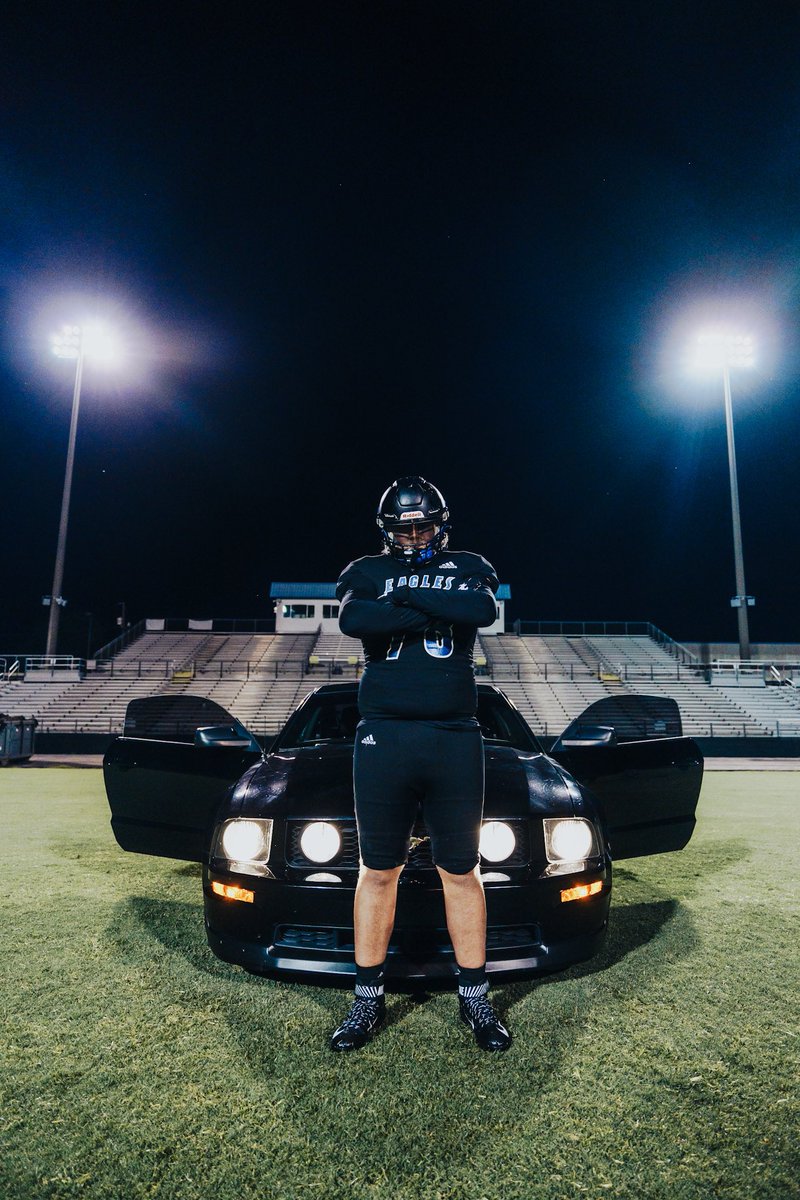 IsaacFunke2025's tweet image. “Don’t Doubt me because that’s when I become Stronger.”  -Marvin Hagler 
#SeniorSznLoading #dowork 
 @CoachWoolcock @Train0187 @HighSchoolBlitz @EastsideFBSC @PrepRedzoneSC @RivalsWardlaw @treyatcitizen @247Sports