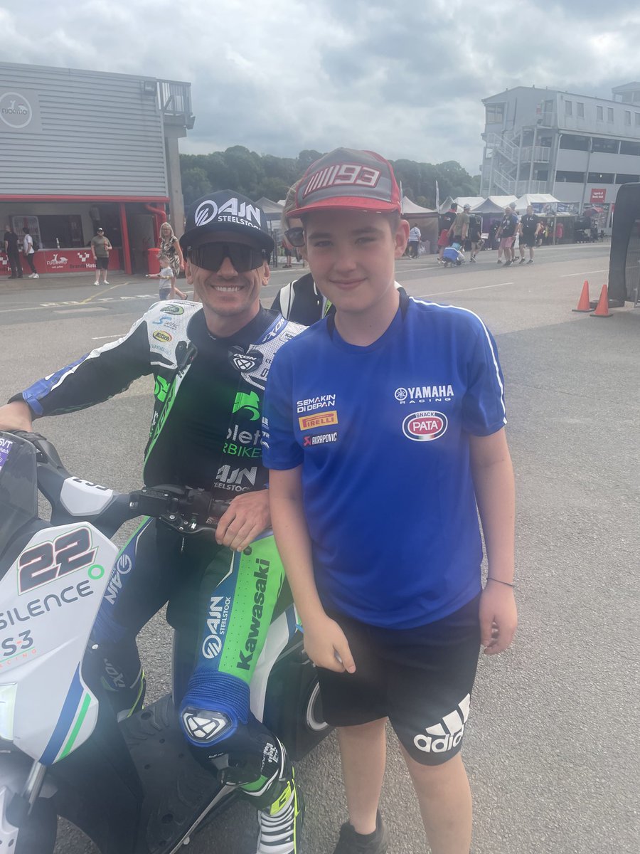 Joshgreeny28's tweet photo. ⁦@ohalloran22⁩    Thank you for picture mate making young boy happy https://t.co/XG8uqvxBmQ