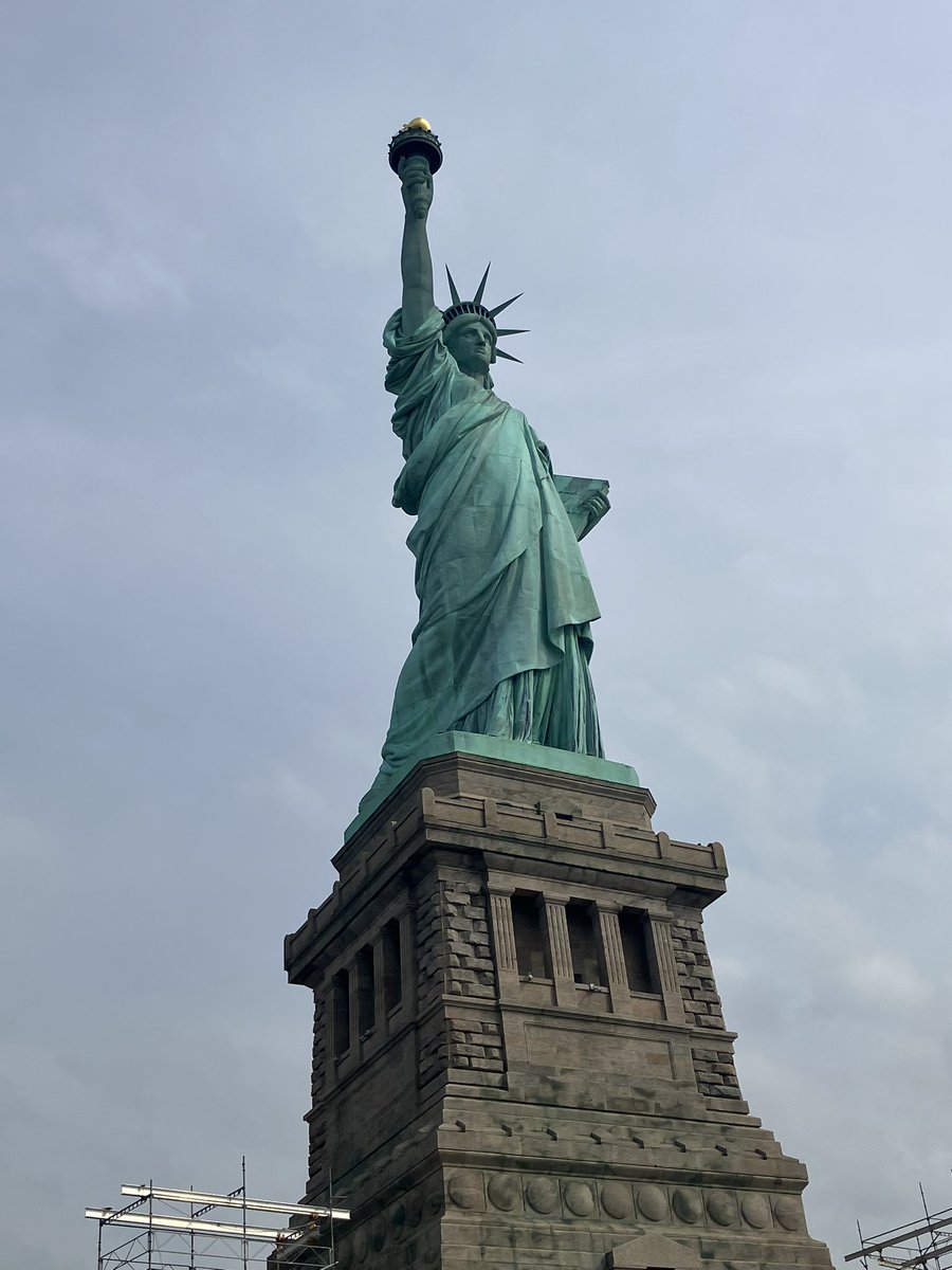antonylittle's tweet photo. New York just never gets boring β€οΈ #teamLittle https://t.co/mDsu9CQJbK