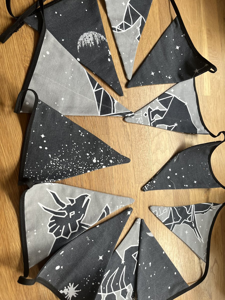 JudyHitchen's tweet photo. Handmade gifts 🎁.  I love being creative and a bit of upcycling 🥰 https://t.co/wP2pxNKsfy