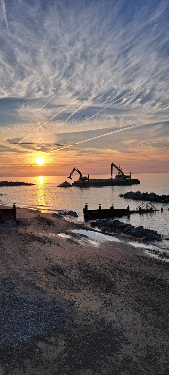 Coastal defence work #Cromer #NorthNorfolk #Norfolk #CoastalDefence #Seaside #Beach #Sunny #SaturdayVibes #BeautifulBritain #HottestDay