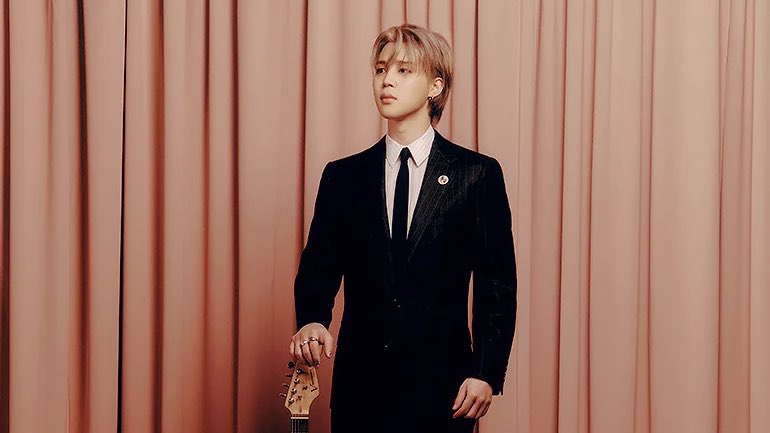 kchartsmaster's tweet photo. Biggest debuts by K-pop acts on Spotify Counter in 2024:

1. #JIMIN, Who — 9,990,983 🆕
2. #JIMIN, Smeraldo Garden Marching Band (feat. Loco) — 8,641,850
3. #LISA, Rockstar — 7,782,173
4. #JungKook, Never Let Go — 7,737,027
5. #V, FRI(END)S — 6,265,878
6. #StrayKids, Chk Chk Boom — 3,968,735 🆕
7. #RM, LOST! — 3,877,079
8. #RM, Come back to me — 3,813,529
9. #jhope, Neuron (with #GAEKO & #yoonmirae) — 3,069,355
10. #JIMIN, Be Mine — 2,691,599 🆕