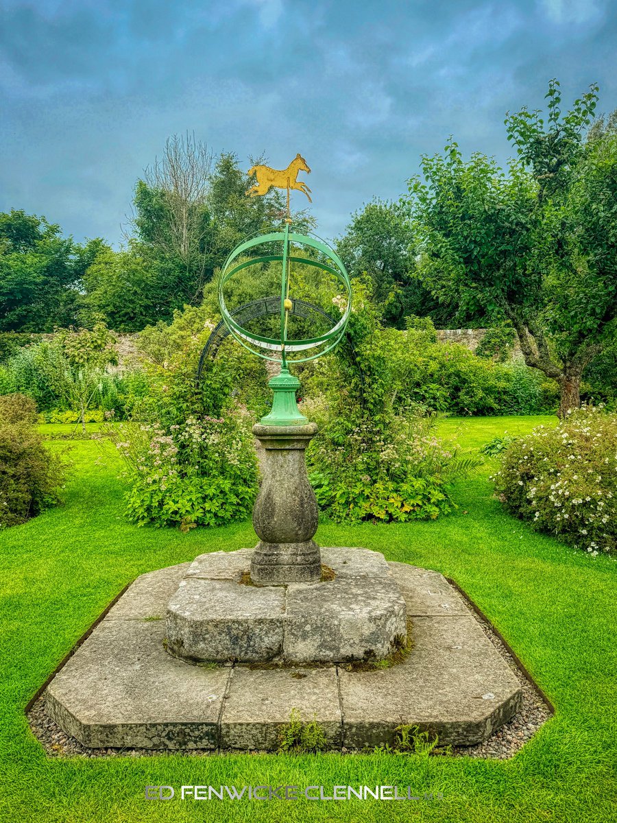 Enchanting little Sundial …