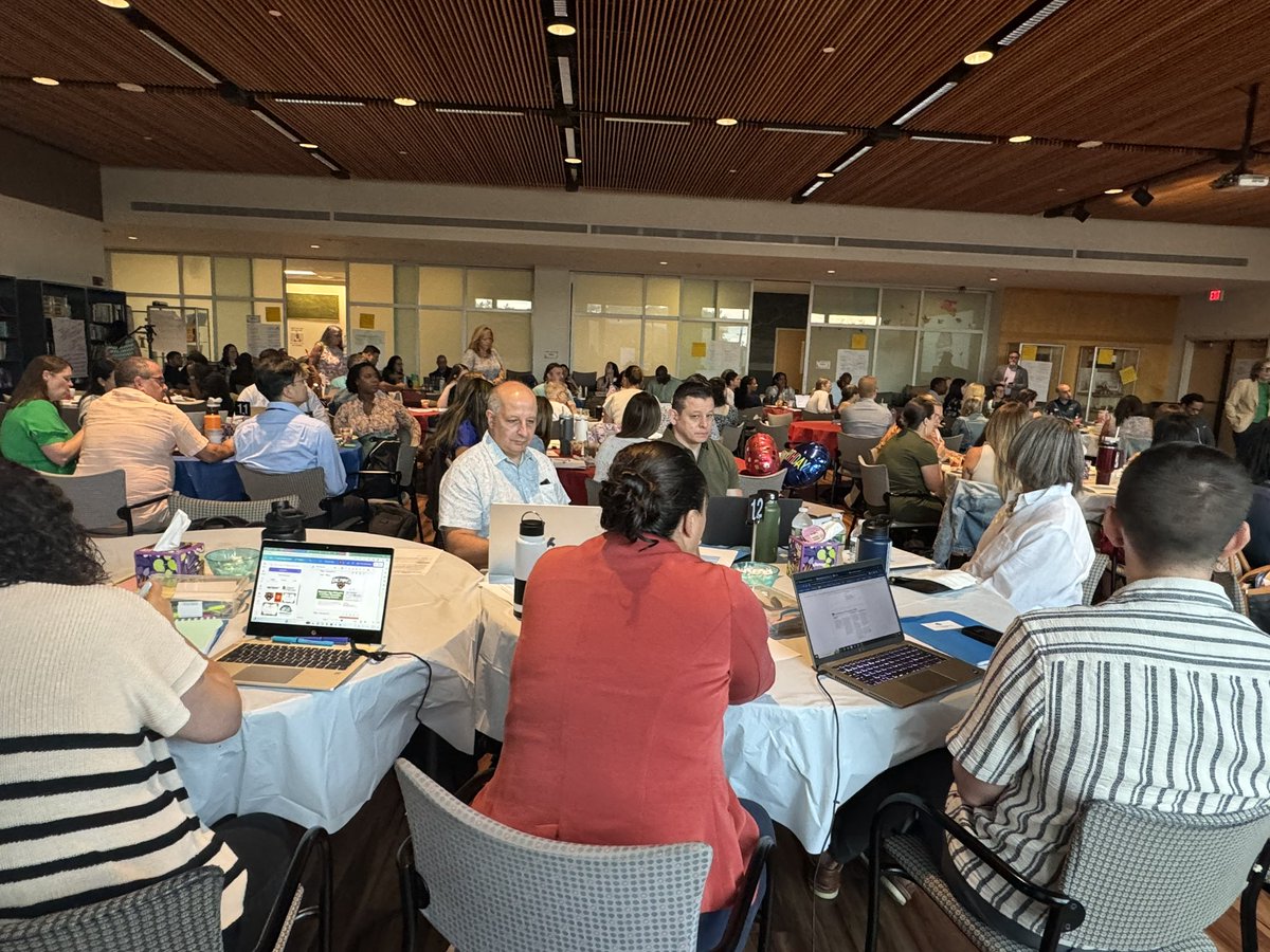thomascmurray's tweet photo. What a week!!!
Thanks to @NASSP, @NAESP, Eastern Hancock Schools, @FWCommSchools, and @NorwalkSchools for having me!! No better way to kick off this summer’s speaking events! #PrincipalsUnited #JoyJam2024 #Ignited24 https://t.co/Qnzd6O1VIV