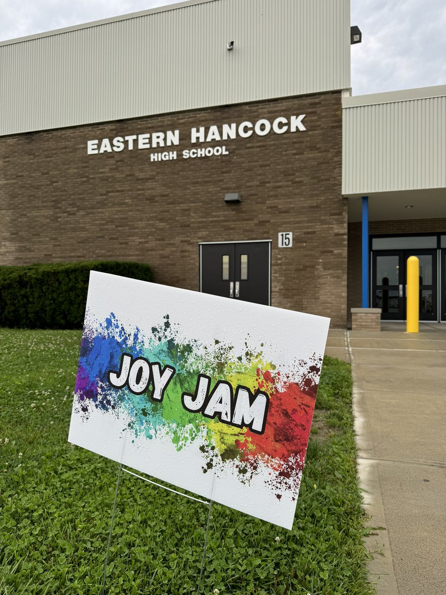 thomascmurray's tweet photo. What a week!!!
Thanks to @NASSP, @NAESP, Eastern Hancock Schools, @FWCommSchools, and @NorwalkSchools for having me!! No better way to kick off this summer’s speaking events! #PrincipalsUnited #JoyJam2024 #Ignited24 https://t.co/Qnzd6O1VIV