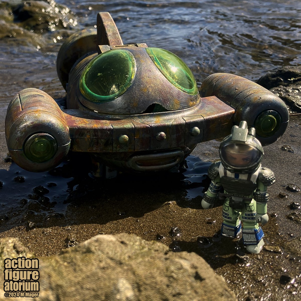 ActFigAtorium's tweet photo. Our first look at the Nautalino, small 1 man/woman sub.
#minimates #alienminimates #smallsubmarine #tinysubmarine #pawpatrol
#toyphotography #toyartistry #toycollector #toycollection #custom #diorama #epictoyart #toys #customtoys #actionfigures #toy #actionfigurephotography https://t.co/Zh3VFIOJKX