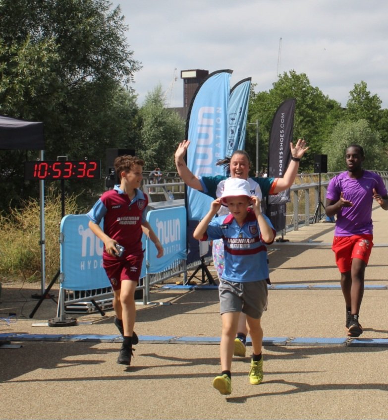 beanobowers's tweet photo. Olympic park 10k... they boys joined me for the last 100 metres 🤣 https://t.co/h68n8Ypg6i