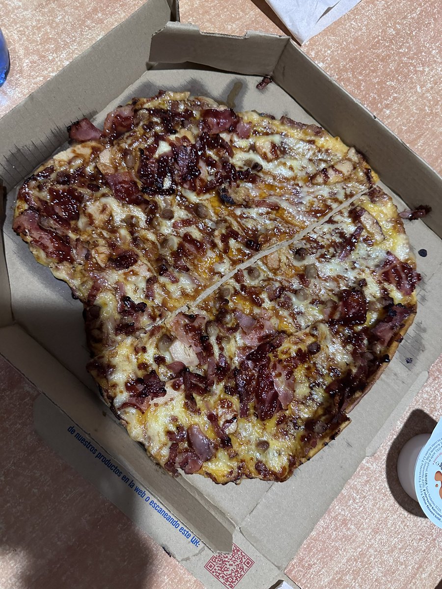 Davidarroyo1's tweet photo. @DominosPizza_ES se abren opiniones 
Guadalajara https://t.co/h2NhfvNiHx