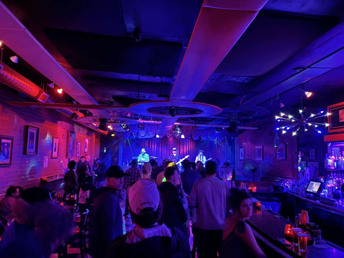 bluegyptianband's tweet photo. Boom Boom Room SF was dope! Sacyard Tap House TODAY 6PM #blüegyptian #progjam #jamband #indiegroove #livemusic #boomboomroomsf #sacyard #sanfrancisco #sf #sanfran #sacramento #norcal #sfmusic #sfmusicscene #sacramentoca #sacramentocalifornia #thefilmore #thefilmoresf #sflatenight https://t.co/96zmIuTrQr