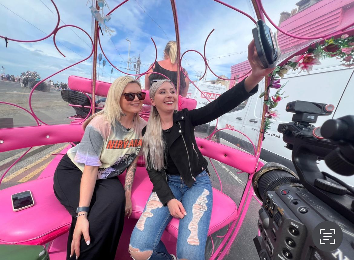 Fsherrock's tweet photo. Enjoyed the seaside as always today, and a tour around Blackpool in style with @PollyJames 😍

Looking forward to tomorrow, can't wait!

@ModusDarts180 @DYNASTY_JAPAN @Lstyle_Japan @EmpireFightingC https://t.co/LWedG6qSU7