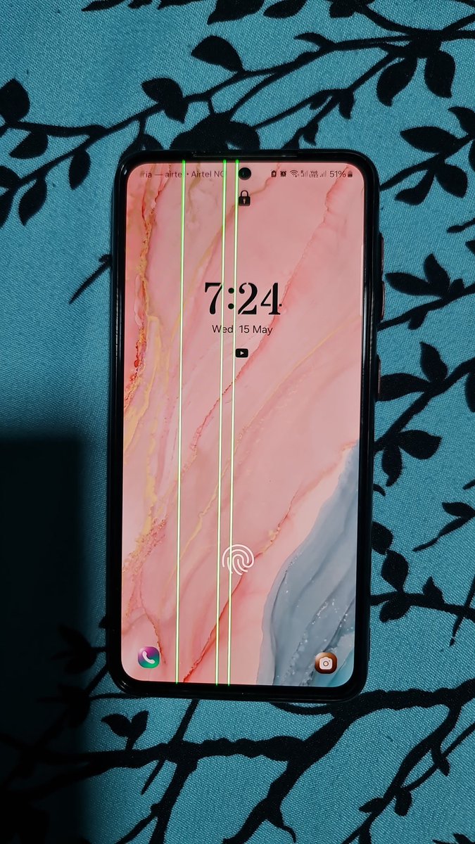 IsmailUvaiz's tweet image. Experiencing green and pink lines on my Samsung Galaxy Note 20 Ultra and Galaxy S21 from 3 months which happened upon software update. @SamsungMobile, please address this issue, Such issues on premium phones are not acceptable #GalaxyNote20Ultra #GalaxyS21 #SoftwareUpdateIssue