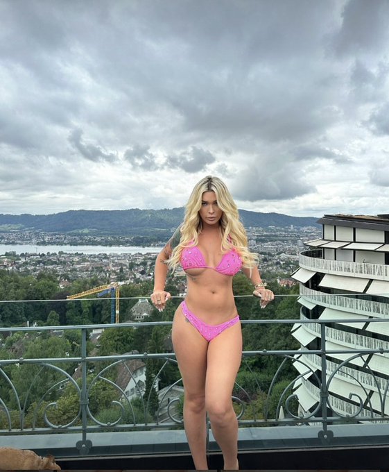 Repost if you'd fuck me https://t.co/UJ2KSnInX4