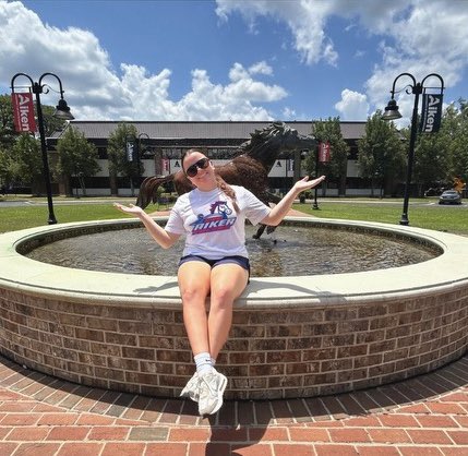 Next 3, let’s work ‼️ #pacernation
<a href="/CoachpooleU/">CoachPoole_USCA</a> <a href="/AliciaDorgan/">Alicia Dorgan</a>