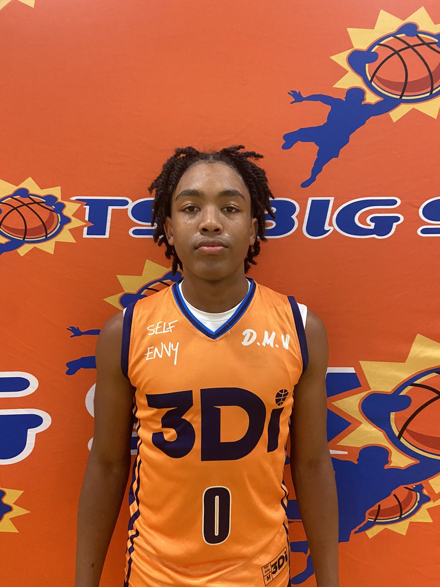 BigShotsGameMVP's tweet photo. #BIGSHOTS #CharlotteLive 
 16U 

3DI - 51
#0 Amir Morton - 14pts 
#2 Michael Wright - 16pts

Metro All Stars - 39 https://t.co/3Jt6NoOply