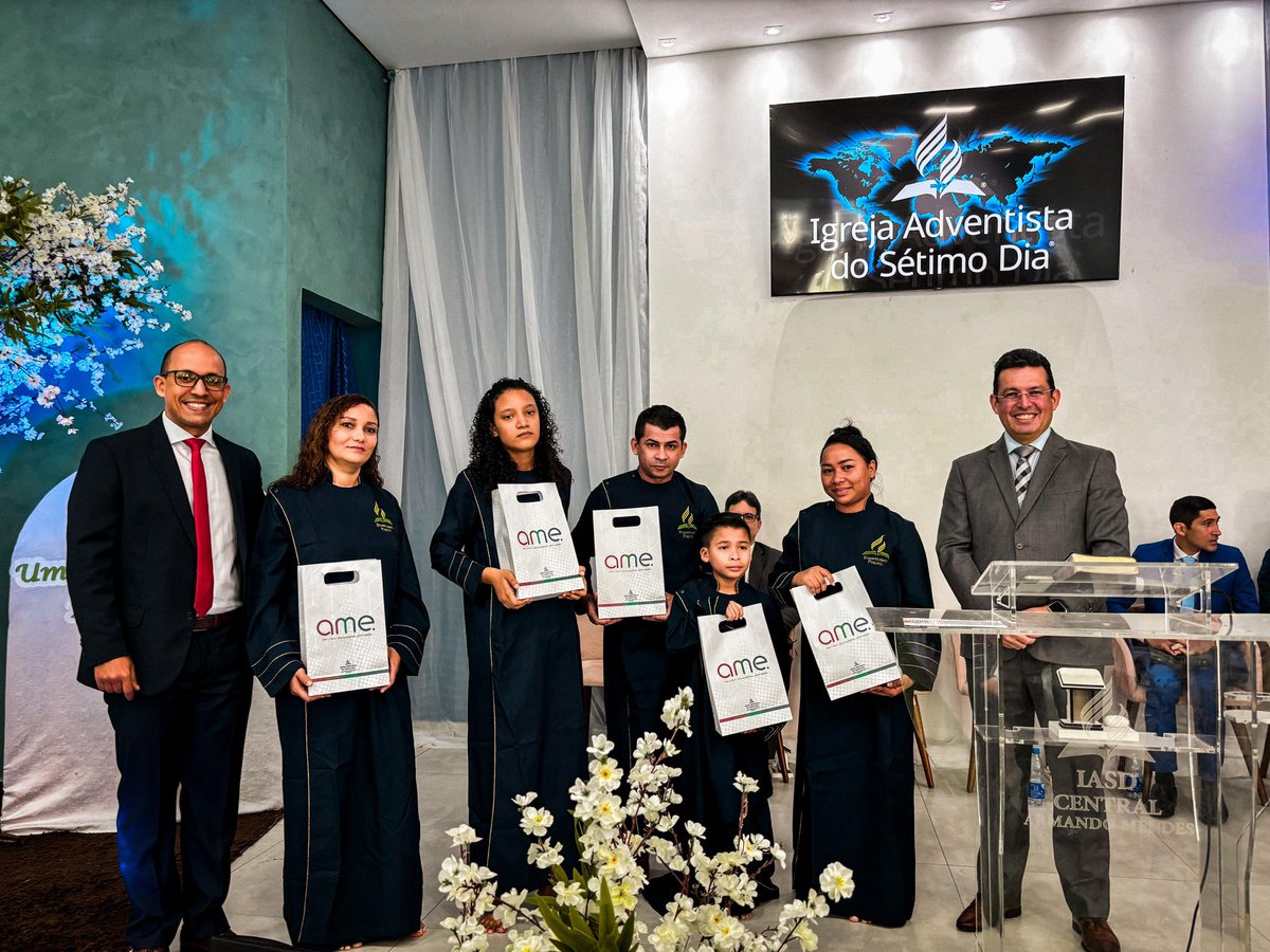 prtiagoferreira's tweet photo. Reinauguração da IASD Central Armando Mendes, Manaus (AAmaR). Momentos especiais para celebrar a restauração do templo, bem como para renovar a fidelidade e o compromisso dos membros com a missão!

#projetoneemias
#escolhidosparaamissão https://t.co/ZybcBIp0Wa