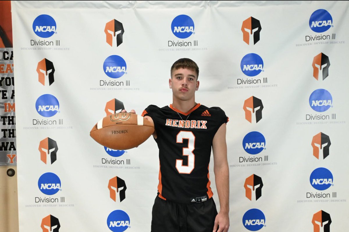 DeyluvHP3's tweet photo. After a great visit and conversation with @RussHeidiSLC I am very blessed to receive my 7th offer to play football @hendrixcollege 

@NE_Ok_HS_Sports @OklaPrepSports @PrepRedzoneOK @AceTooCool https://t.co/2i3lqC3la0
