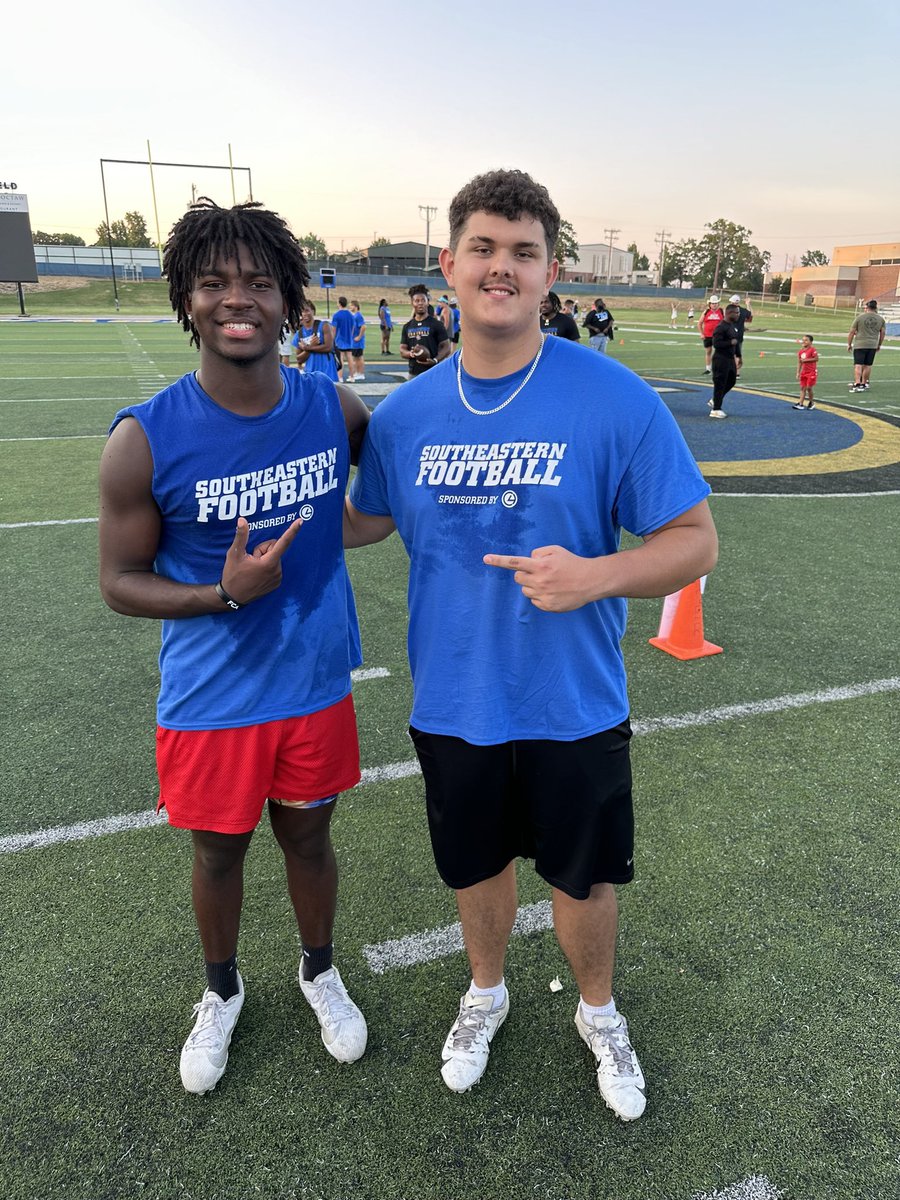 2 Sherman, Tx  2025 🏈 Dudes in High High on 

OL @MichaelGillum78 
WR <a href="/mikahhunt/">Mikah Hunt.</a> 

Both have Crazy Potential To big PRODUCERS at the Next Level.

Big Mike 6’4 with Skinny Ankles 

Mikah Can Dominate Anyone you throw at it him 1v1.

Head Coach <a href="/joshaleman33/">Joshua Aleman</a> 

#C4Family