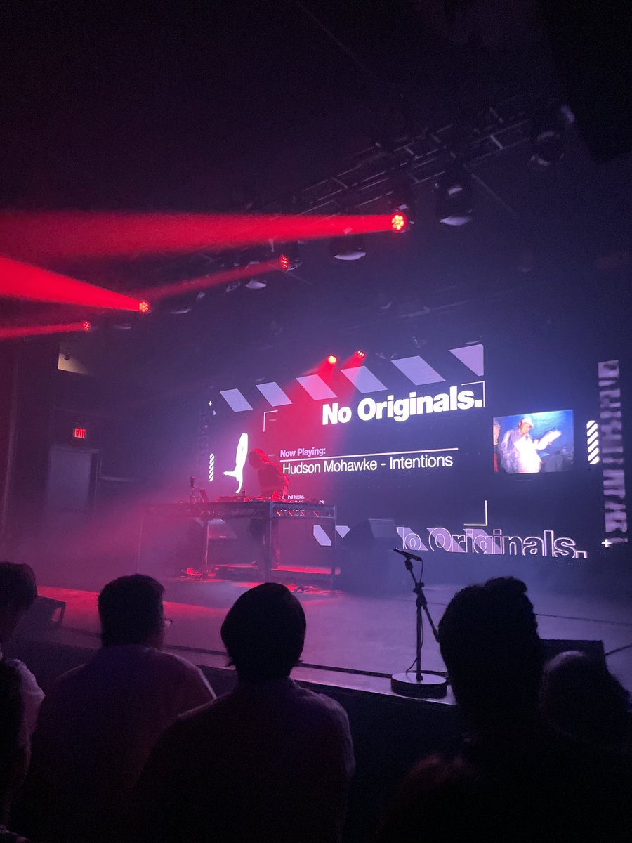 Porter Robinson playing a “no originals” DJ set and putting the track IDs on the LED wall behind him was so tight. I wish more DJs would do stuff like this