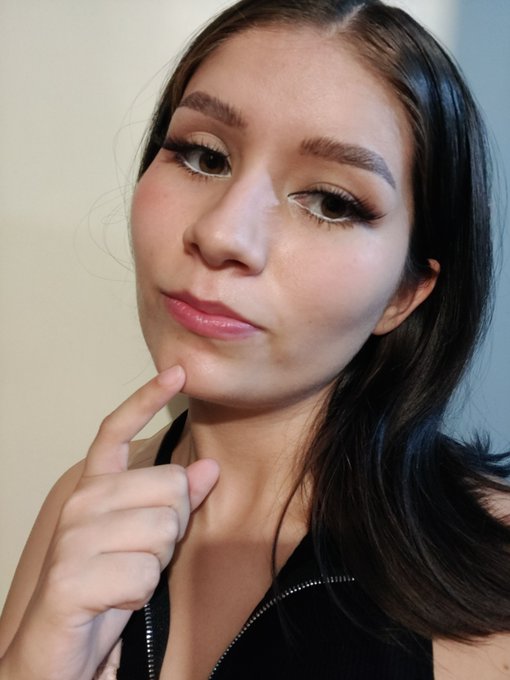 Am I leaving very beautiful? ....  comment 🔥 https://t.co/s9YTf7G2s2
