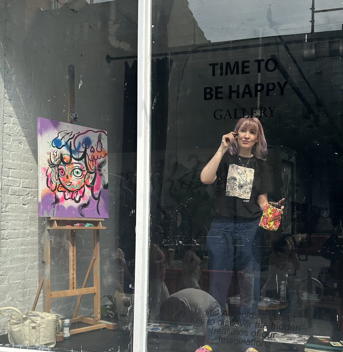 The_GhostClub's tweet photo. #timetobehappy @mumbot @rioartresidency LFghost ! https://t.co/1aPnYMvhnm