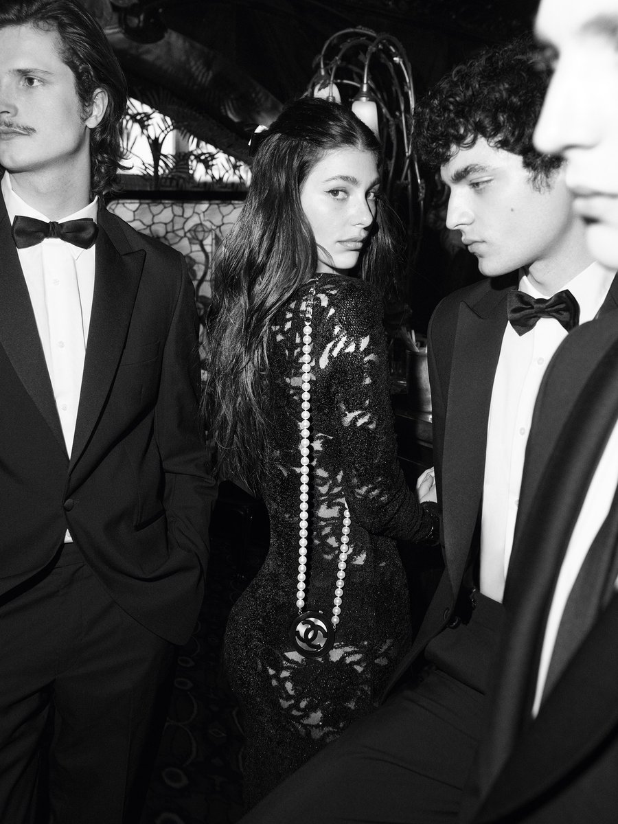 kendam_com's tweet image. Chanel Pre-Fall 2024 Campaign with Camila Morrone shot by Karim Sadli kendam.com/news/campaigns… 

#Chanel #PreFall2024 #Campaigns #Fashion #Kendam