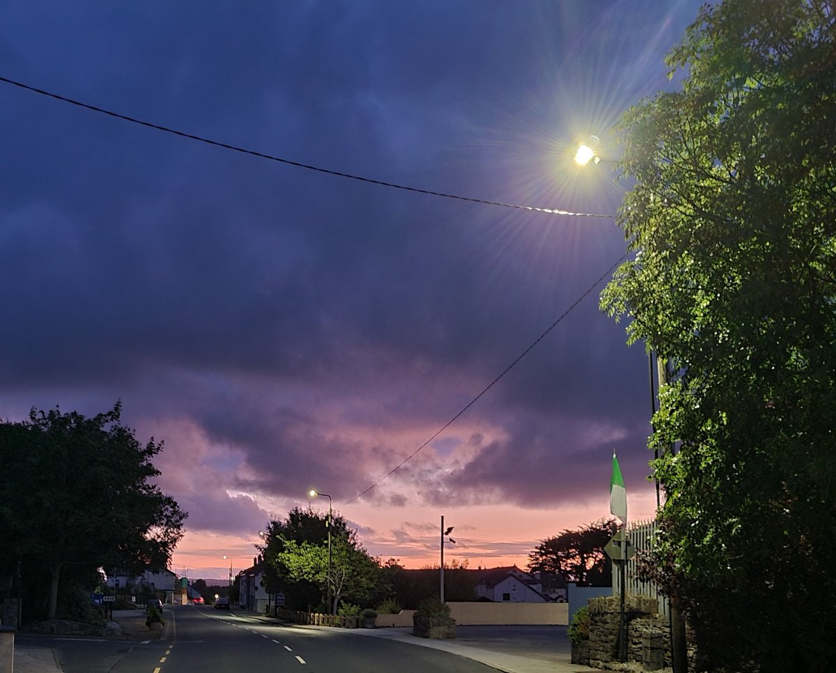 20/07/2024 @ 22.21 #bruree 💙🤍#summertime #Ireland 🇮🇪☔️🌫🌬😩