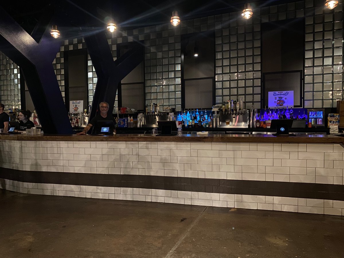 carlocavaluzzi's tweet photo. Bar line at the Have Heart show https://t.co/yxWjoecB7v