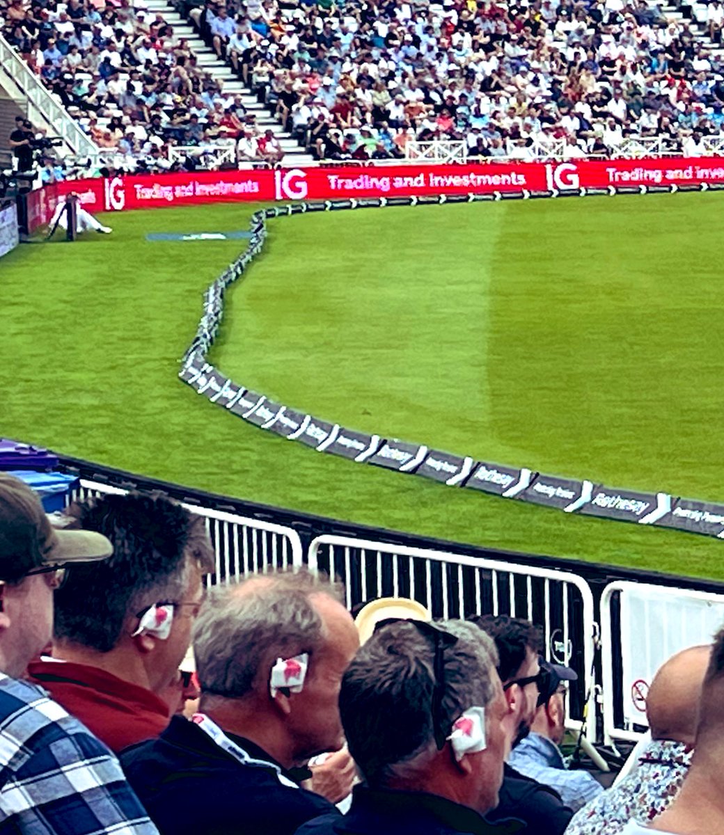 A brilliant day at Trent Bridge today at 2nd Test , and found these guys with ear problems hilarious 😂
#ENGvsWI #TestCricket #TrumpEarBandage