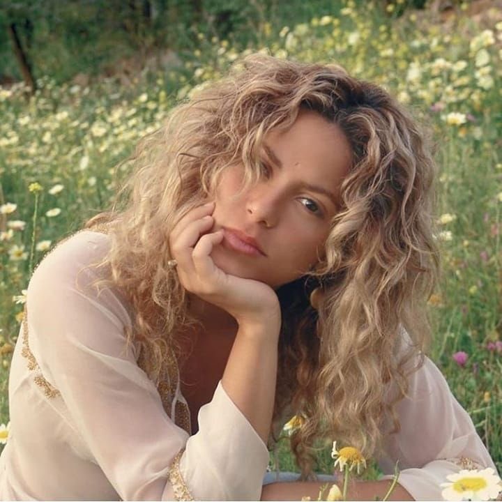 Mil formas de decir “Te amo” versión Shakira :