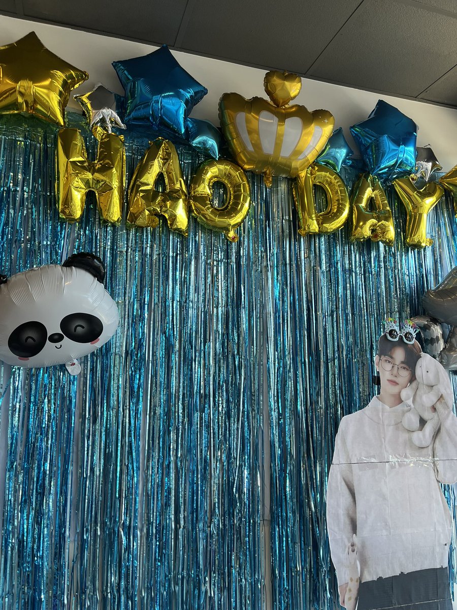 TeemoFritos's tweet photo. @haoisredpanda thank you so much for hosting!! the decorations are so nice 🥹 &amp; the designs for everything are so pretty too 💗 https://t.co/s8u6xY07GQ